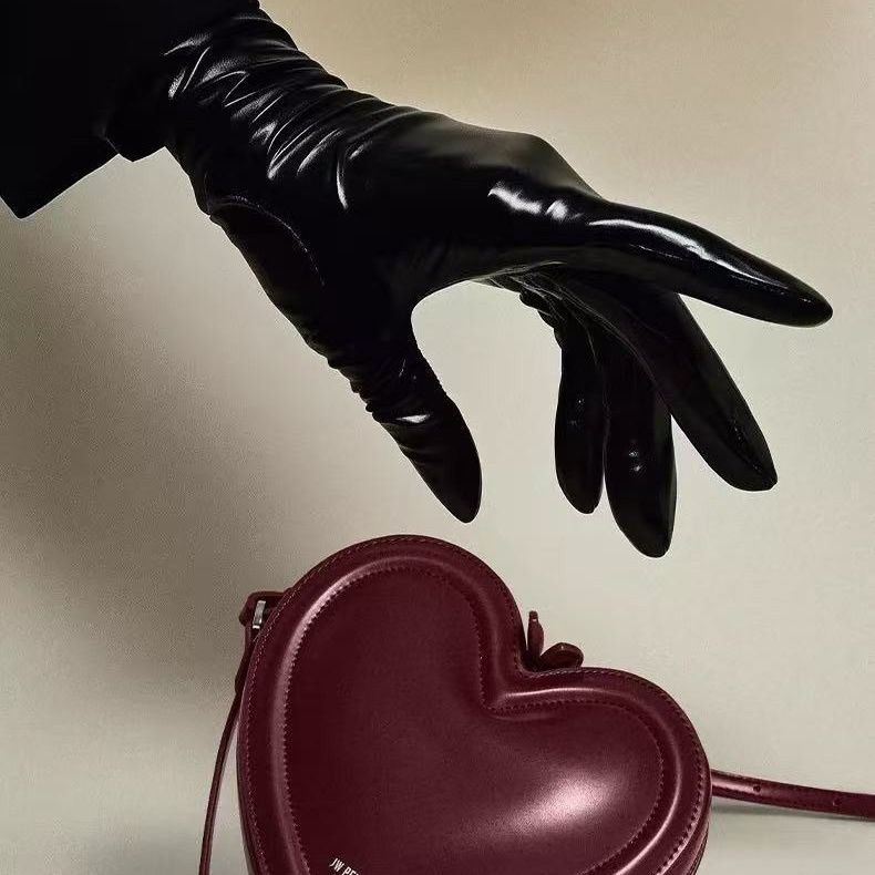 JWPEI heart-shaped crossbody b - Women Bags Jw Pei 评论和价格